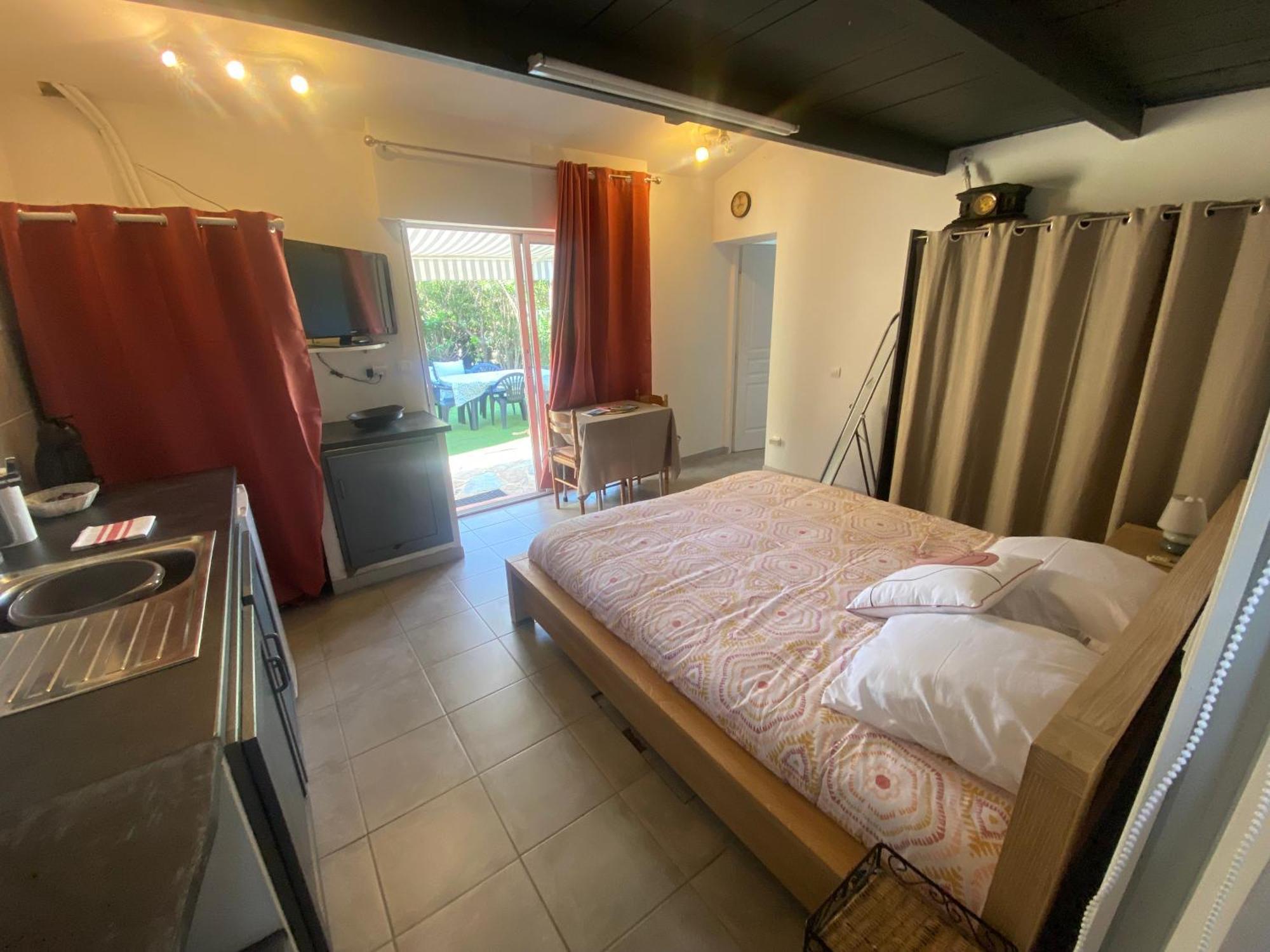 Proche Ajaccio Maisonnette Independante 4 Personnes Au Calme Alata Eksteriør billede