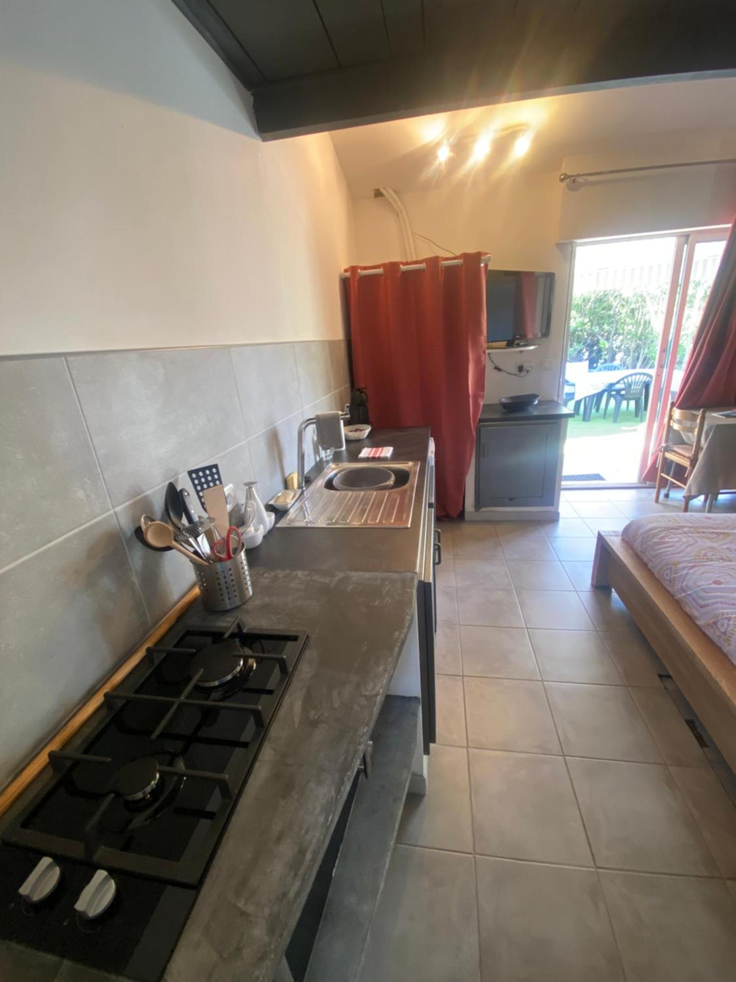 Proche Ajaccio Maisonnette Independante 4 Personnes Au Calme Alata Eksteriør billede